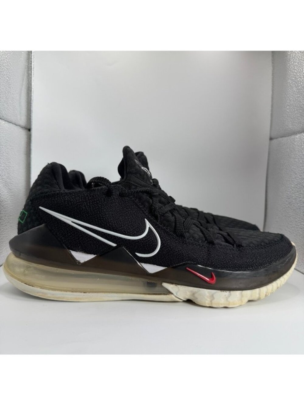 Nike Lebron 17 Low Shoes Mens Size 11.5 CD5007-002 Basketball Black White - Picture 1 of 12